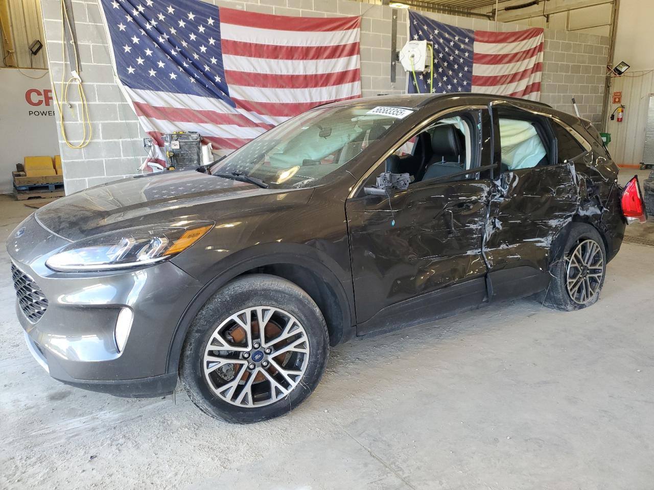 Salvage Ford Escape Image