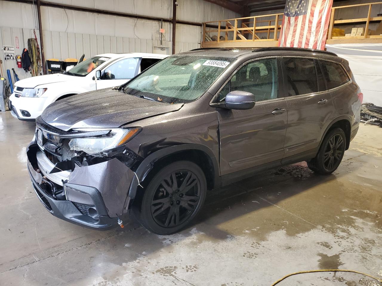 Salvage Honda Pilot Image