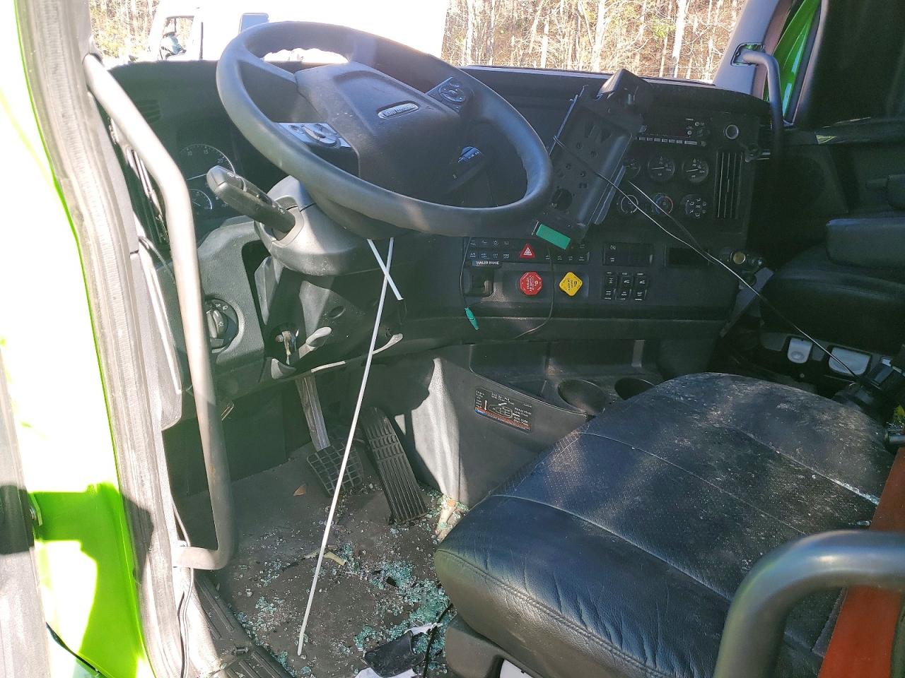 Freightliner Cascadia 126