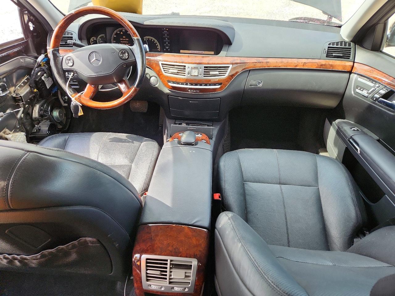 Mercedes-Benz S-Class 550 4matic