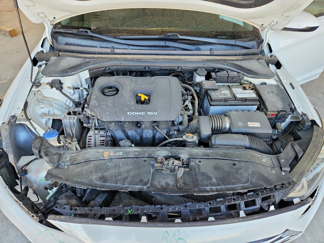 Hyundai ELANTRA Value Edition