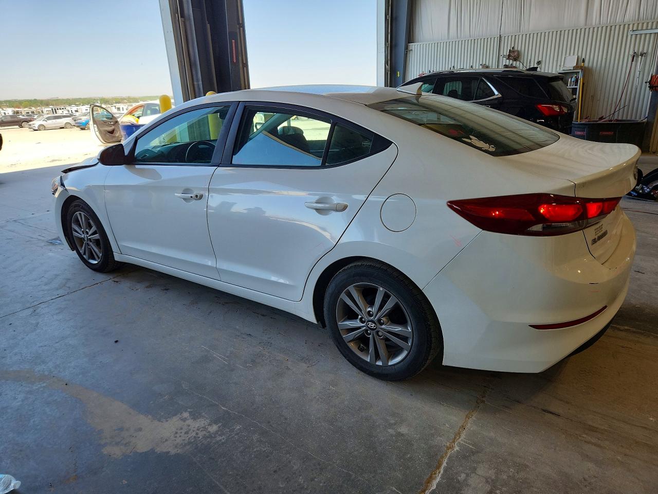 Hyundai ELANTRA Value Edition
