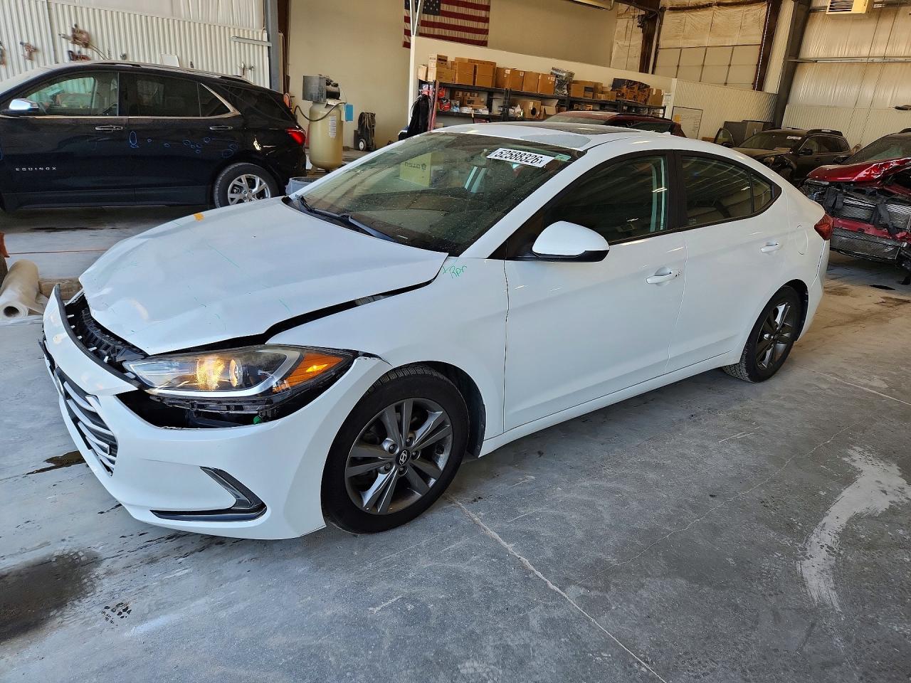 Salvage Hyundai ELANTRA Image