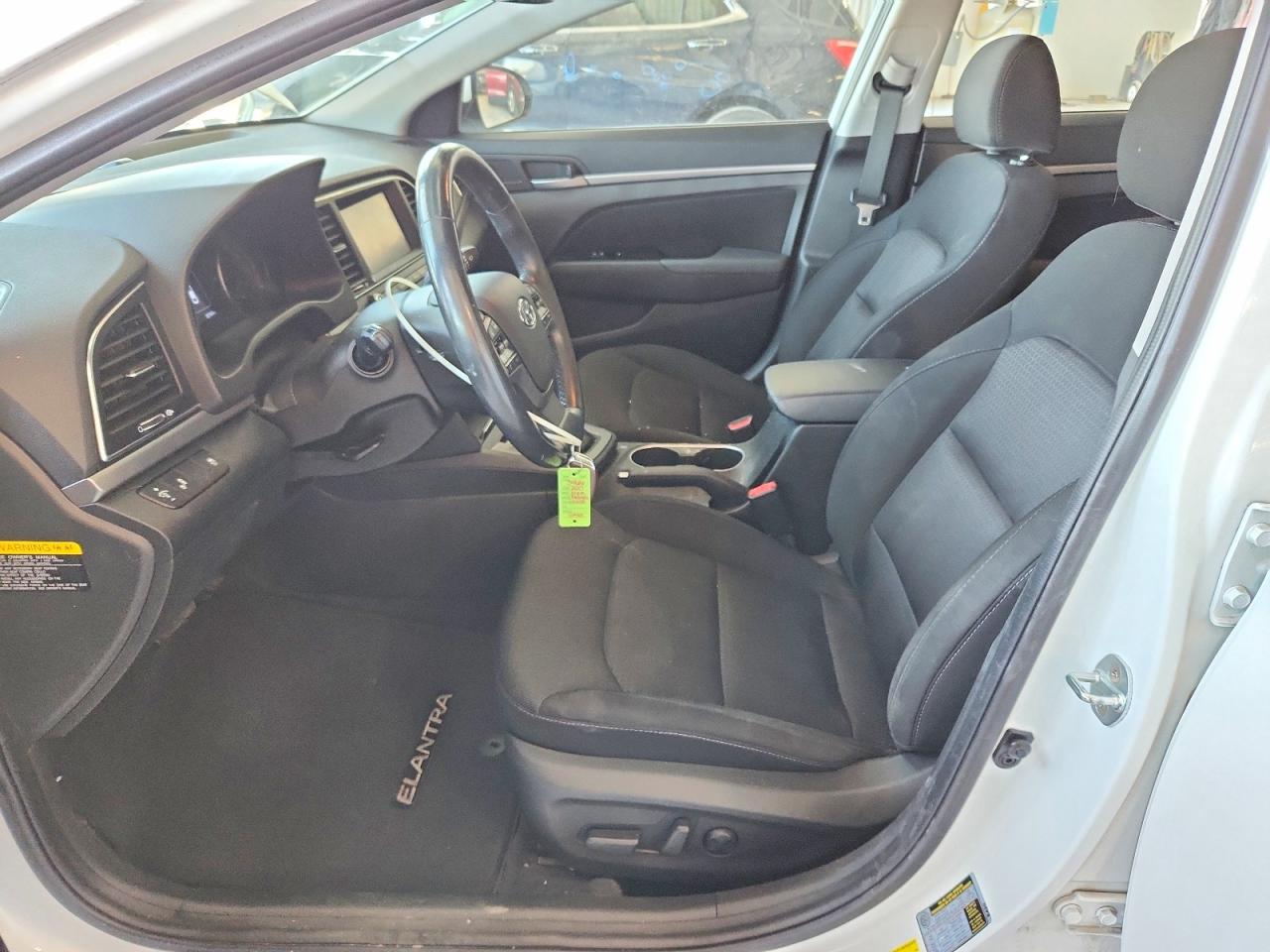 Hyundai ELANTRA Value Edition