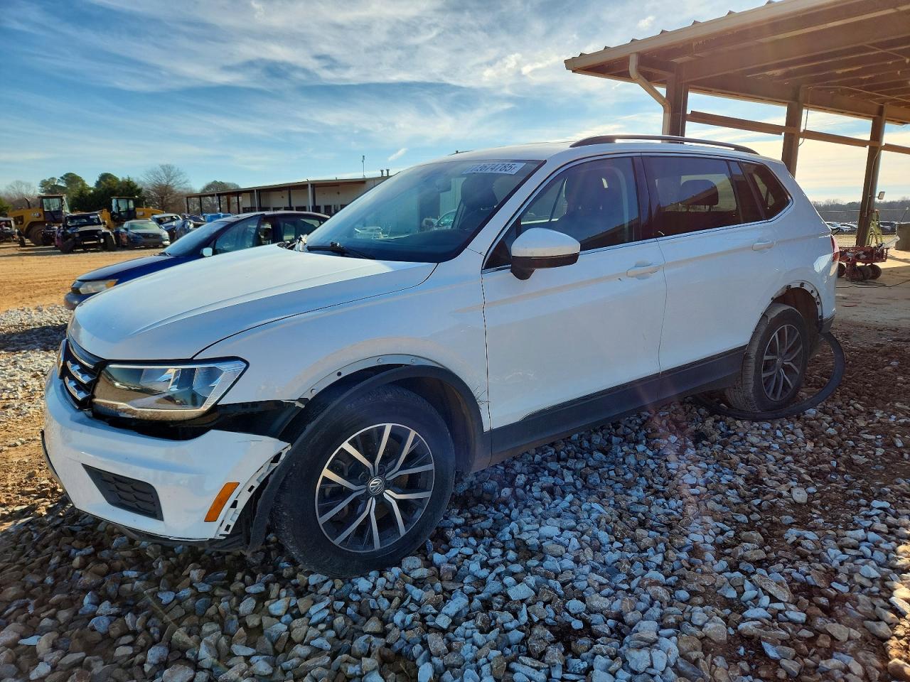 Salvage Volkswagen Tiguan Image