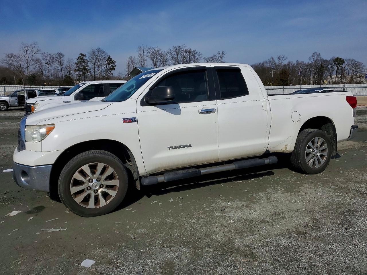 Salvage Toyota Tundra Image