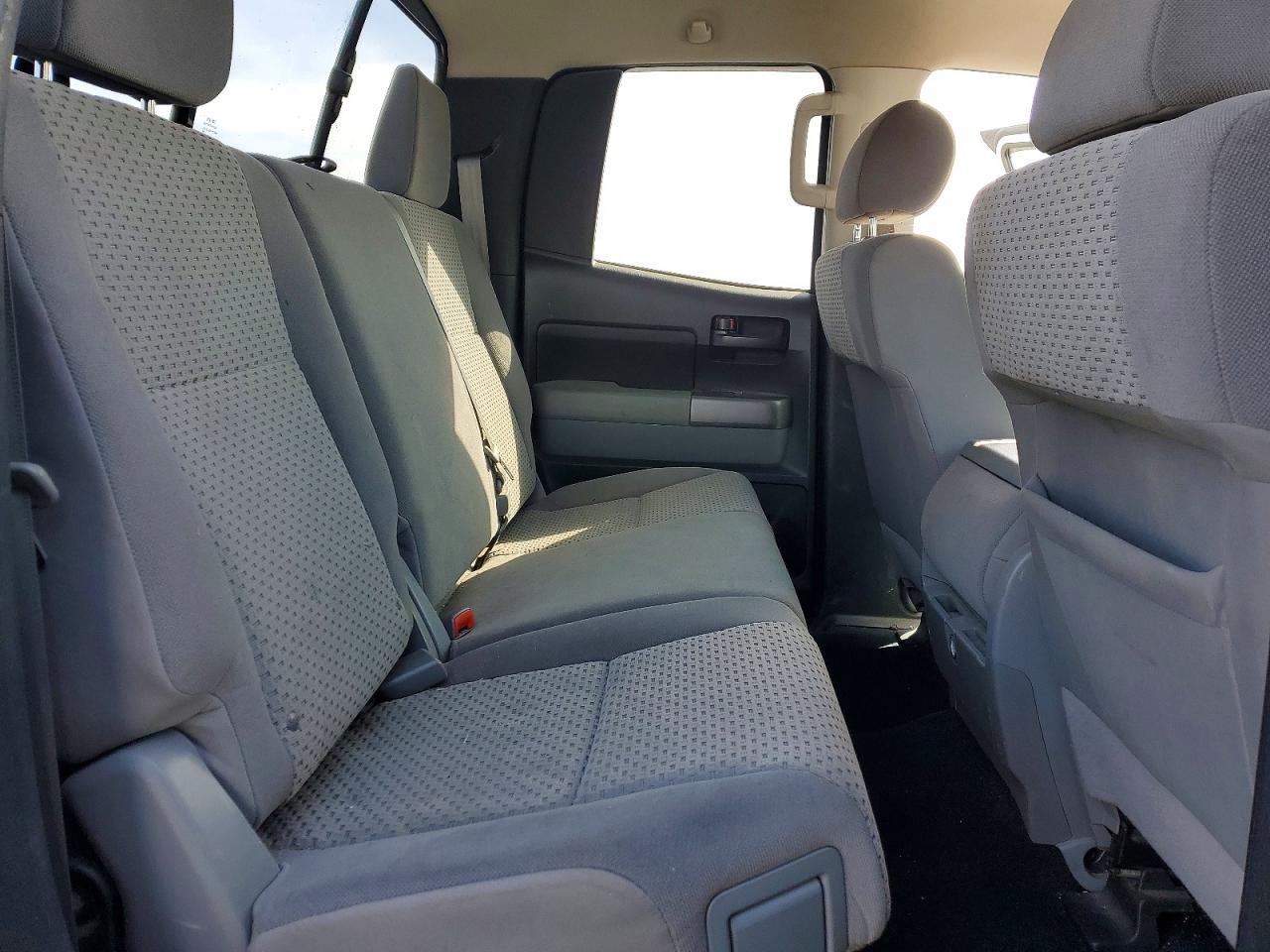Toyota Tundra Double Cab Sr5