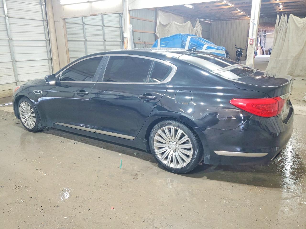 Kia K900 Premium