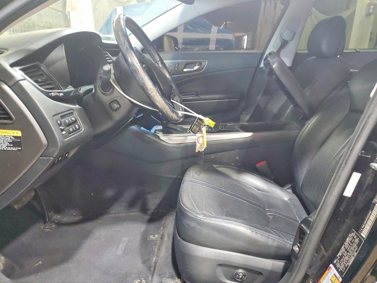 Kia K900 Premium