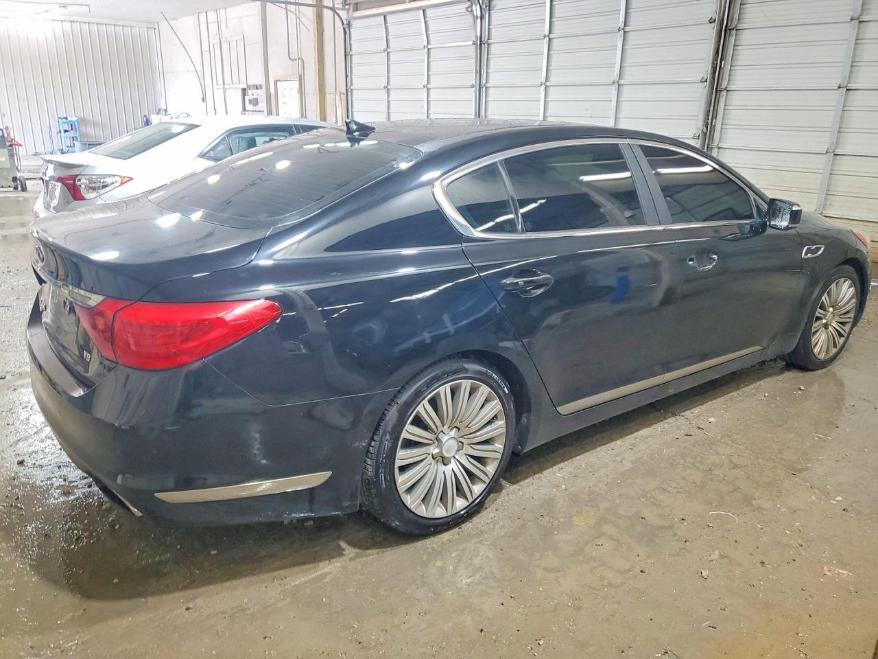 Kia K900 Premium