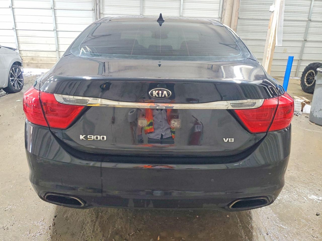 Kia K900 Premium