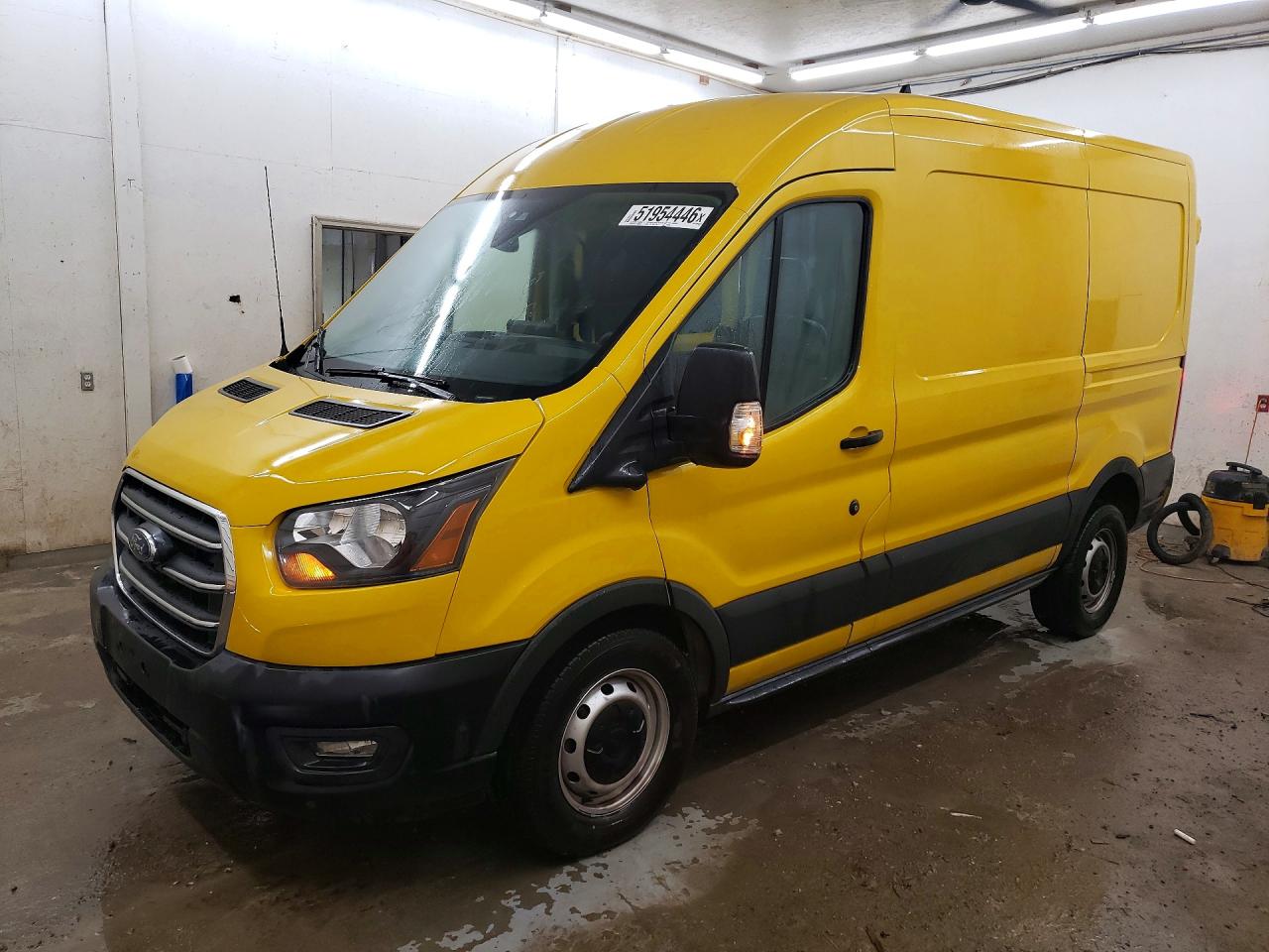 Salvage Ford Transit Image