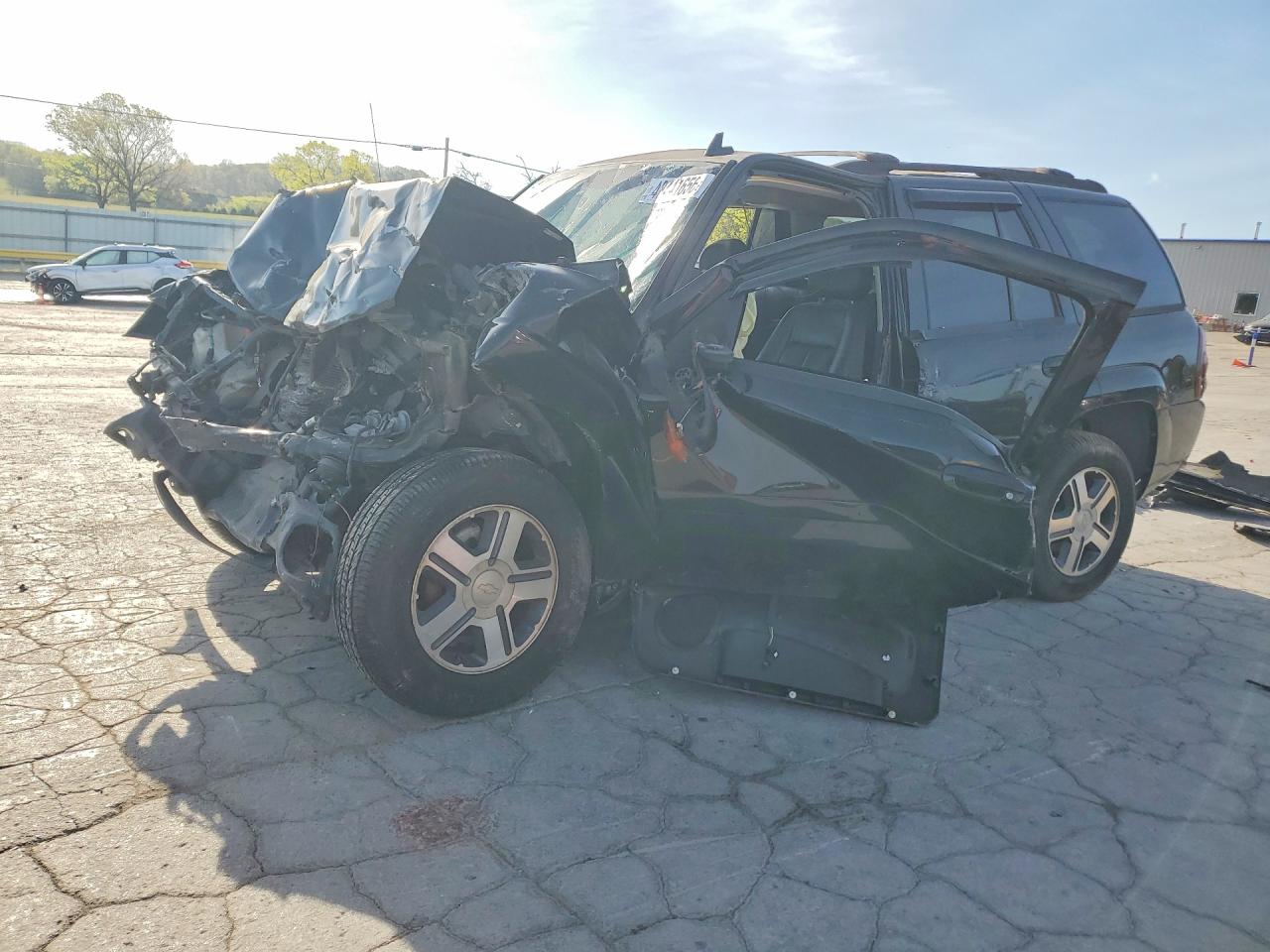 Salvage Chevrolet Trailblazer Image
