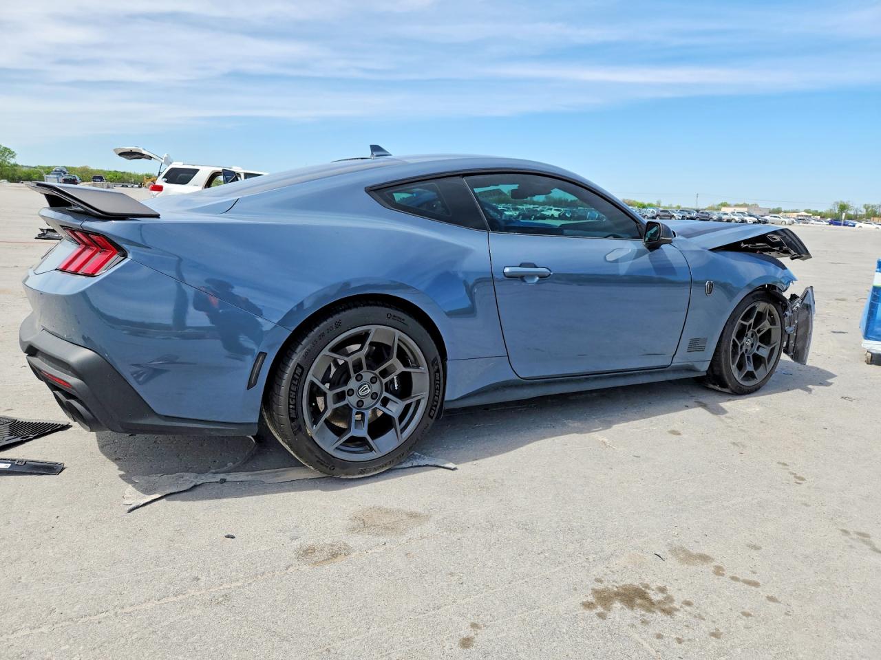 Ford Mustang Dark Horse