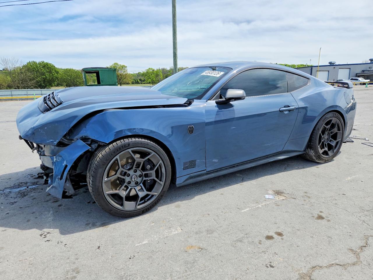 Salvage Ford Mustang Image