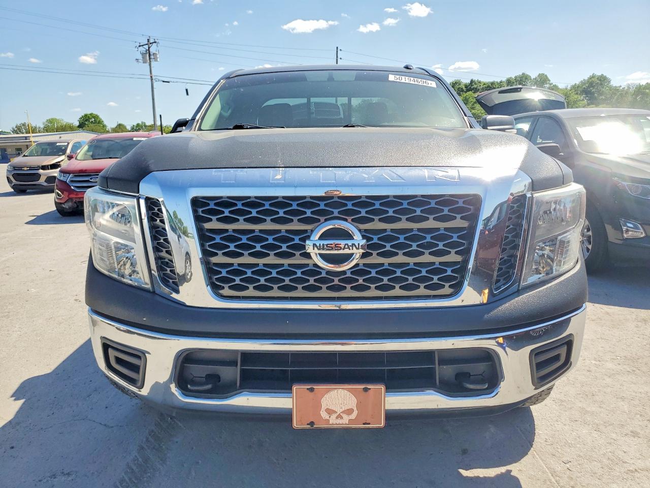 Nissan Titan S