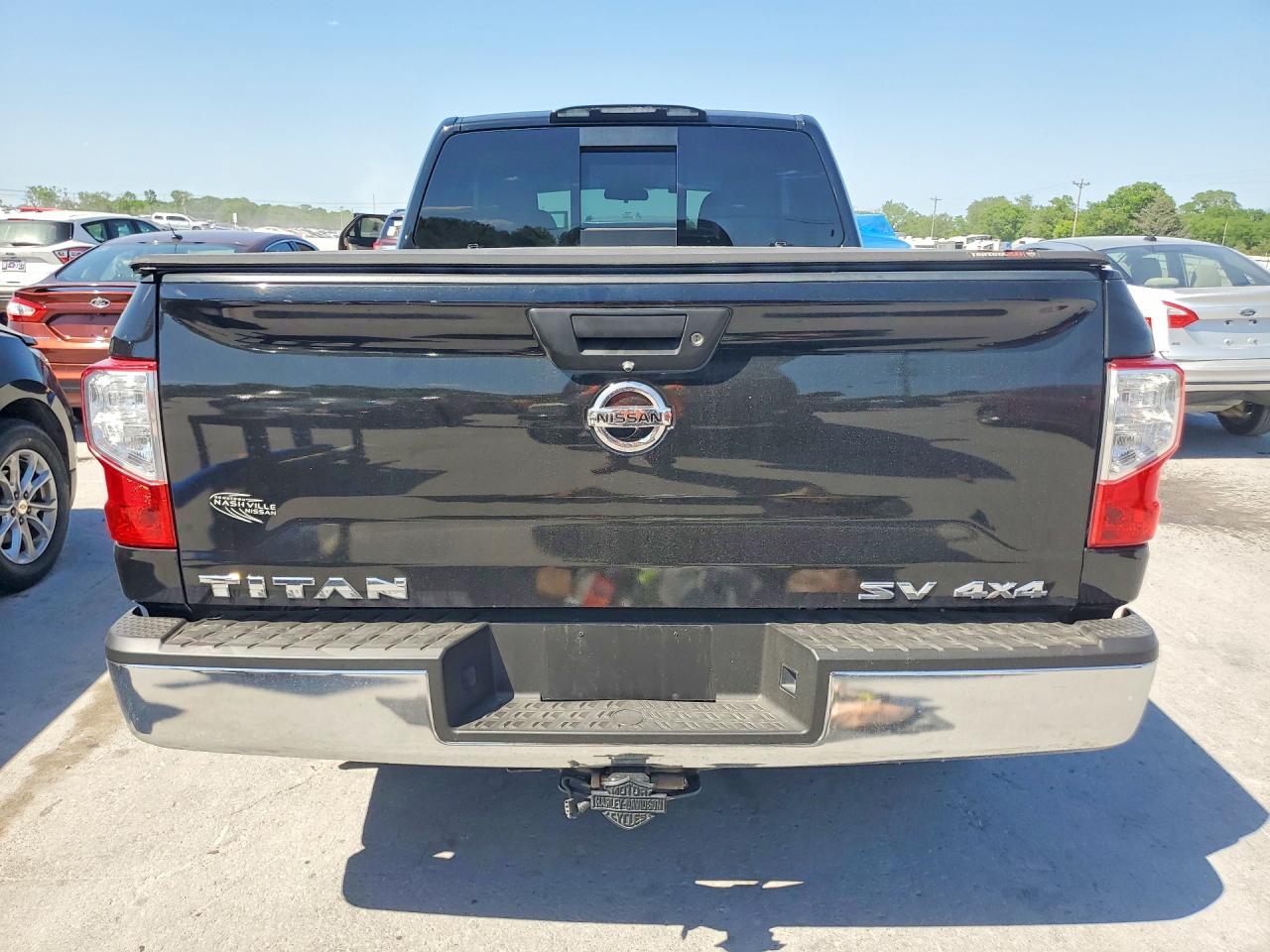 Nissan Titan S