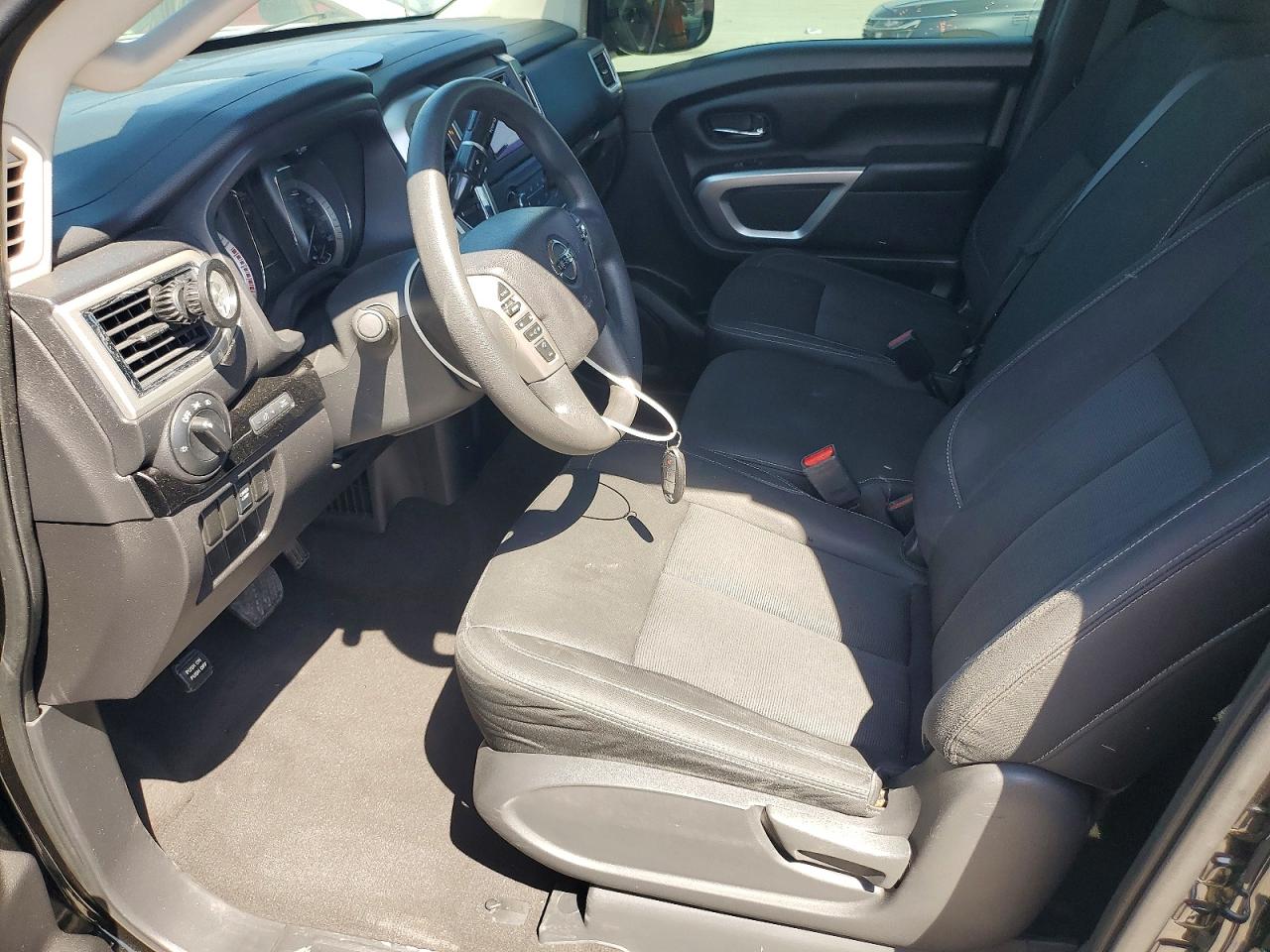 Nissan Titan S