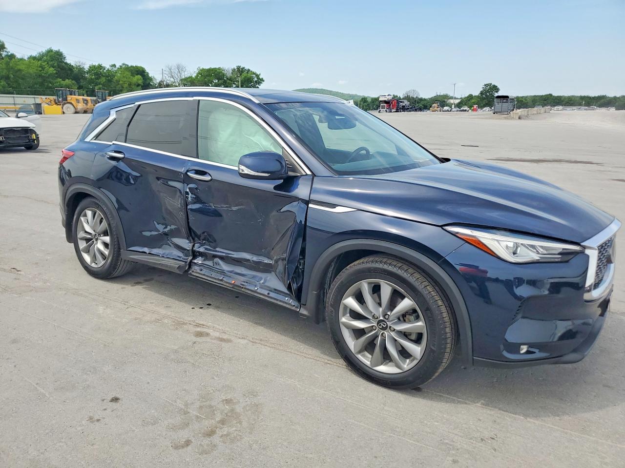 INFINITI Qx Luxe