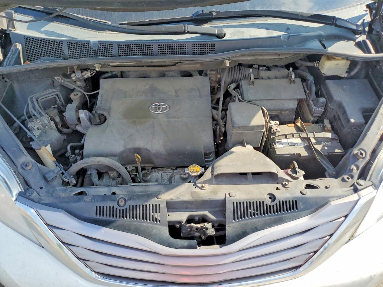 Toyota Sienna Xle 8-passenger