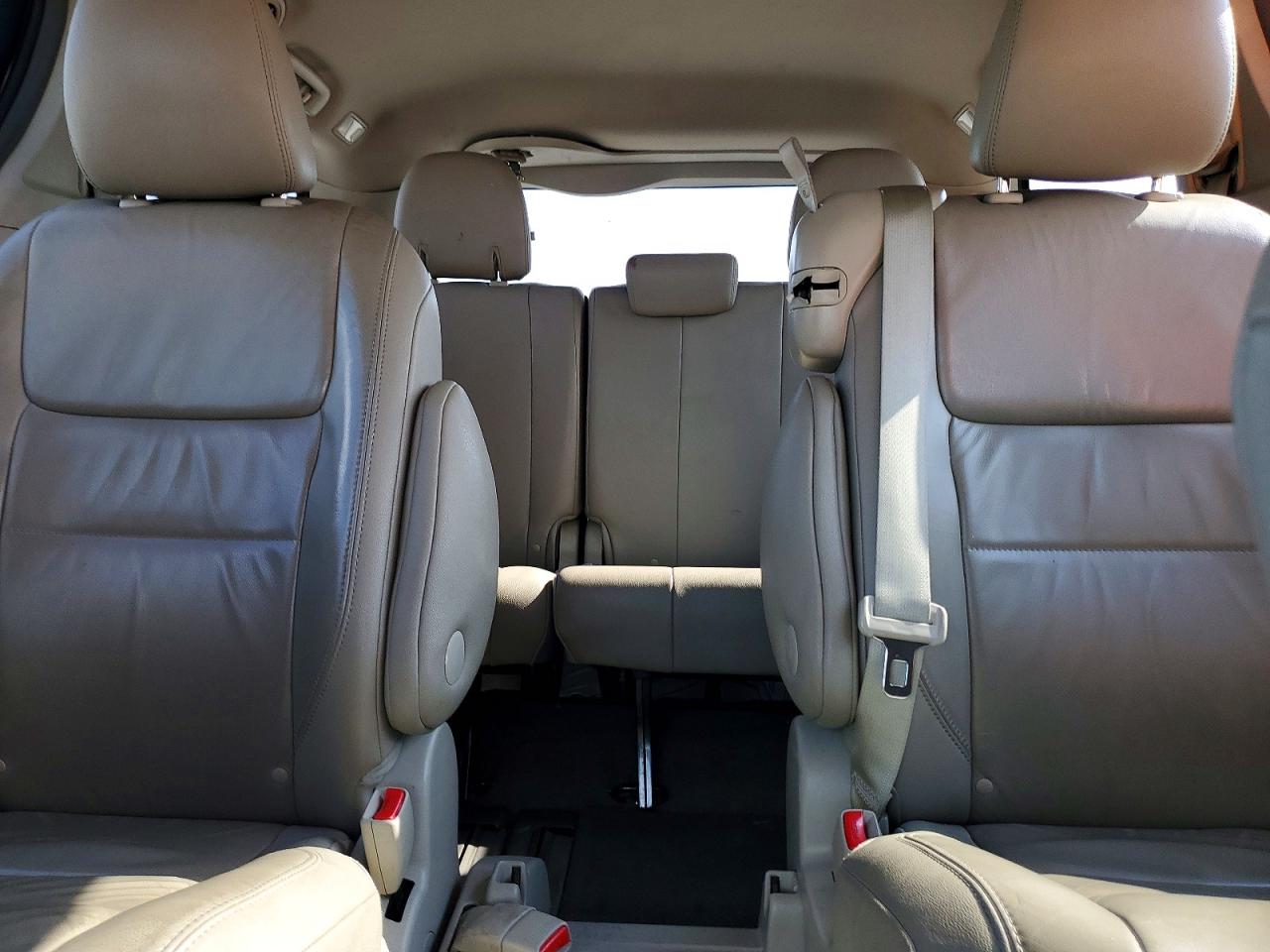 Toyota Sienna Xle 8-passenger