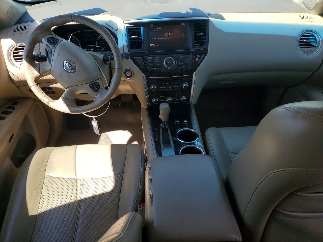 Nissan Pathfinder S