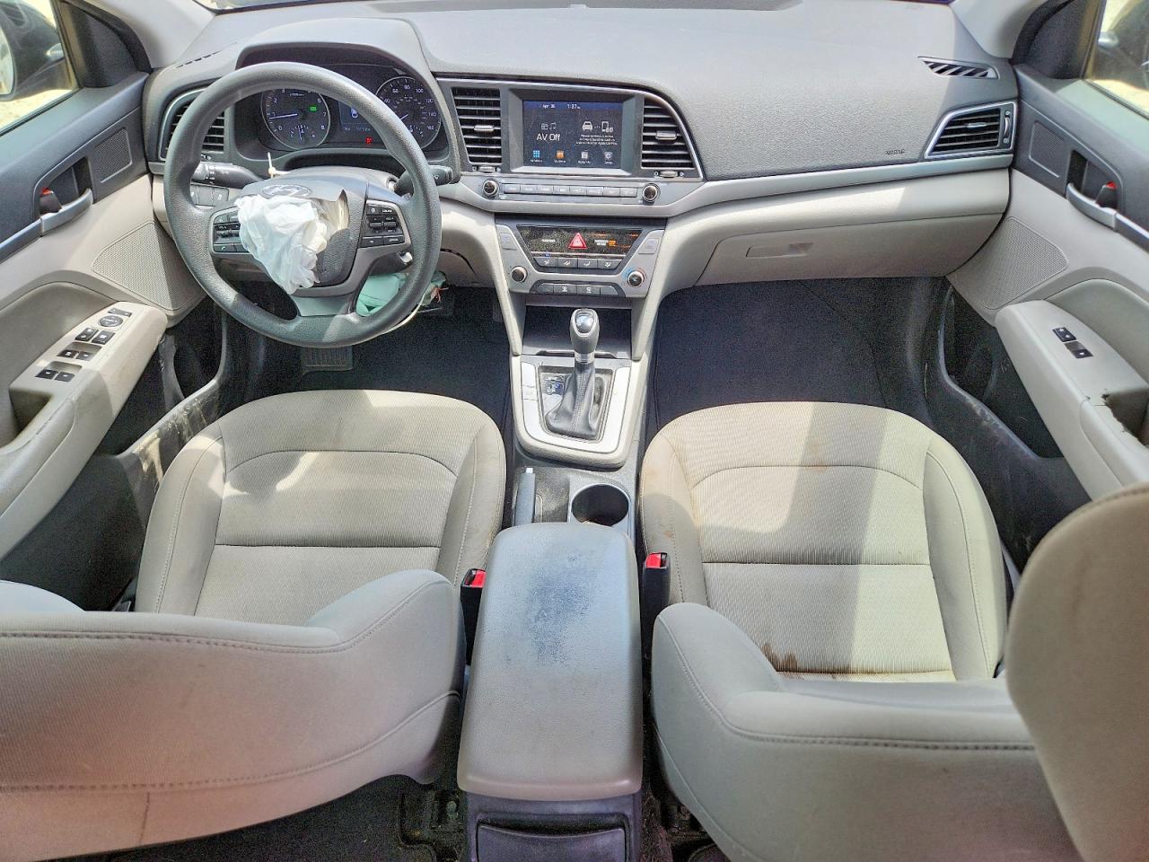 Hyundai ELANTRA Sel