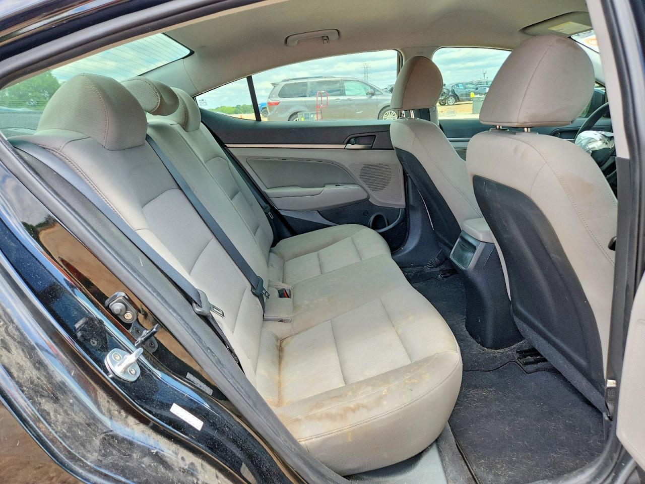 Hyundai ELANTRA Sel