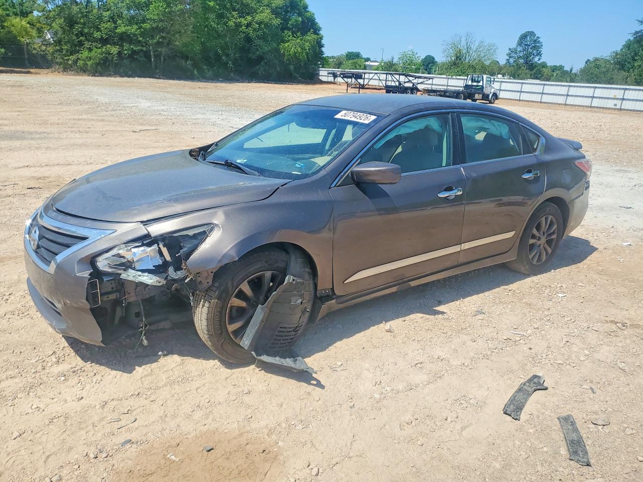 Salvage Nissan Altima Image