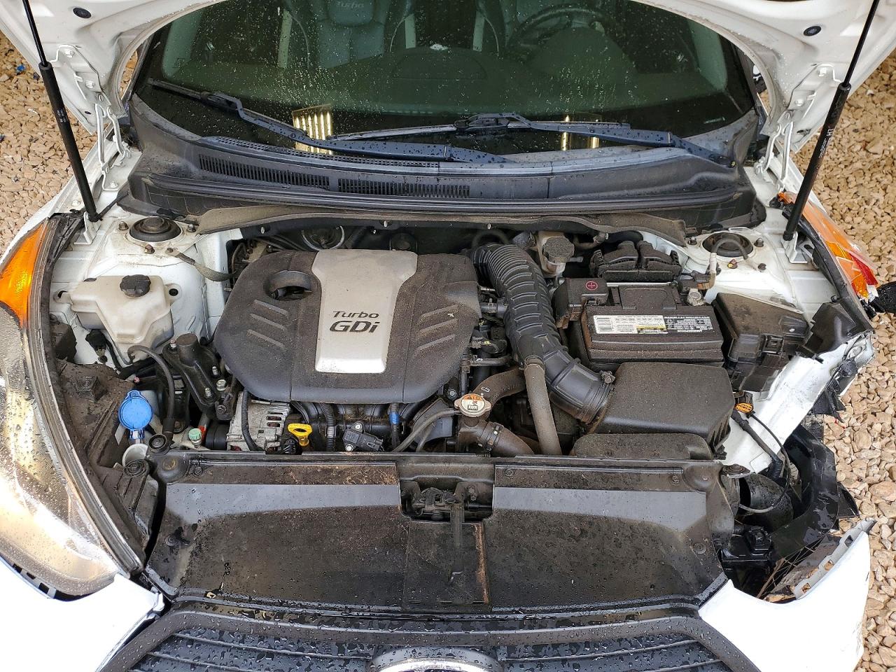 Hyundai VELOSTER Turbo