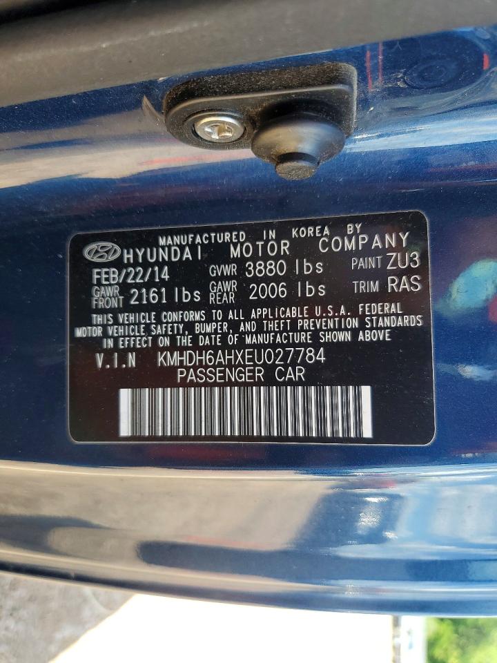 Hyundai ELANTRA Base
