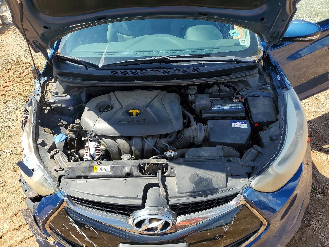 Hyundai ELANTRA Base