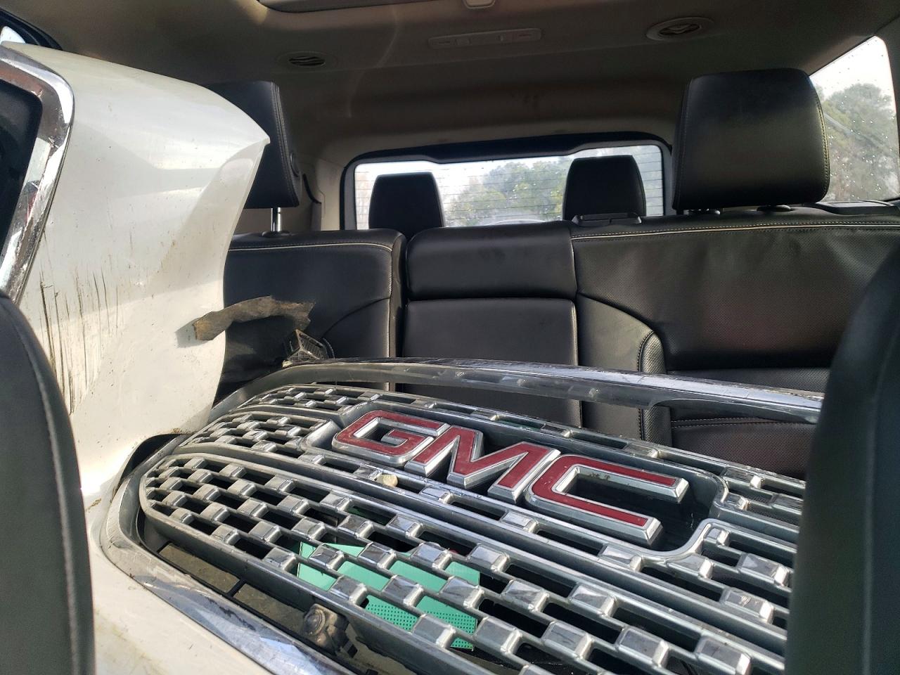 GMC Acadia Denali