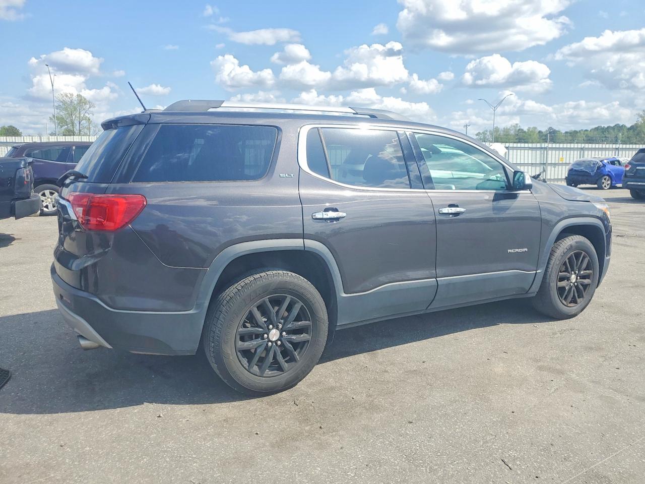 GMC Acadia Slt-1