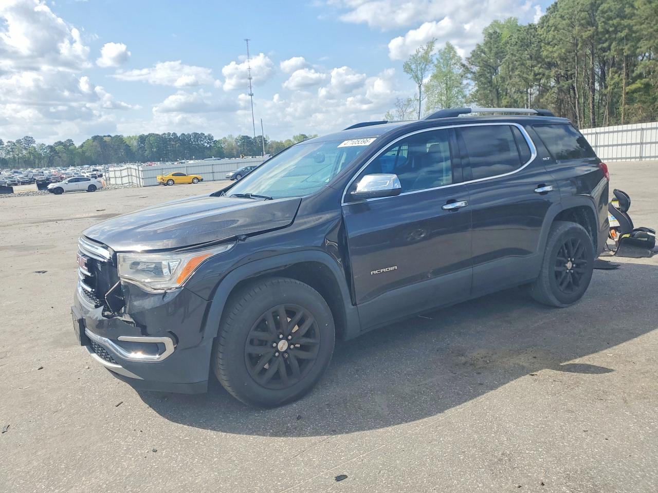 Salvage GMC Acadia Image
