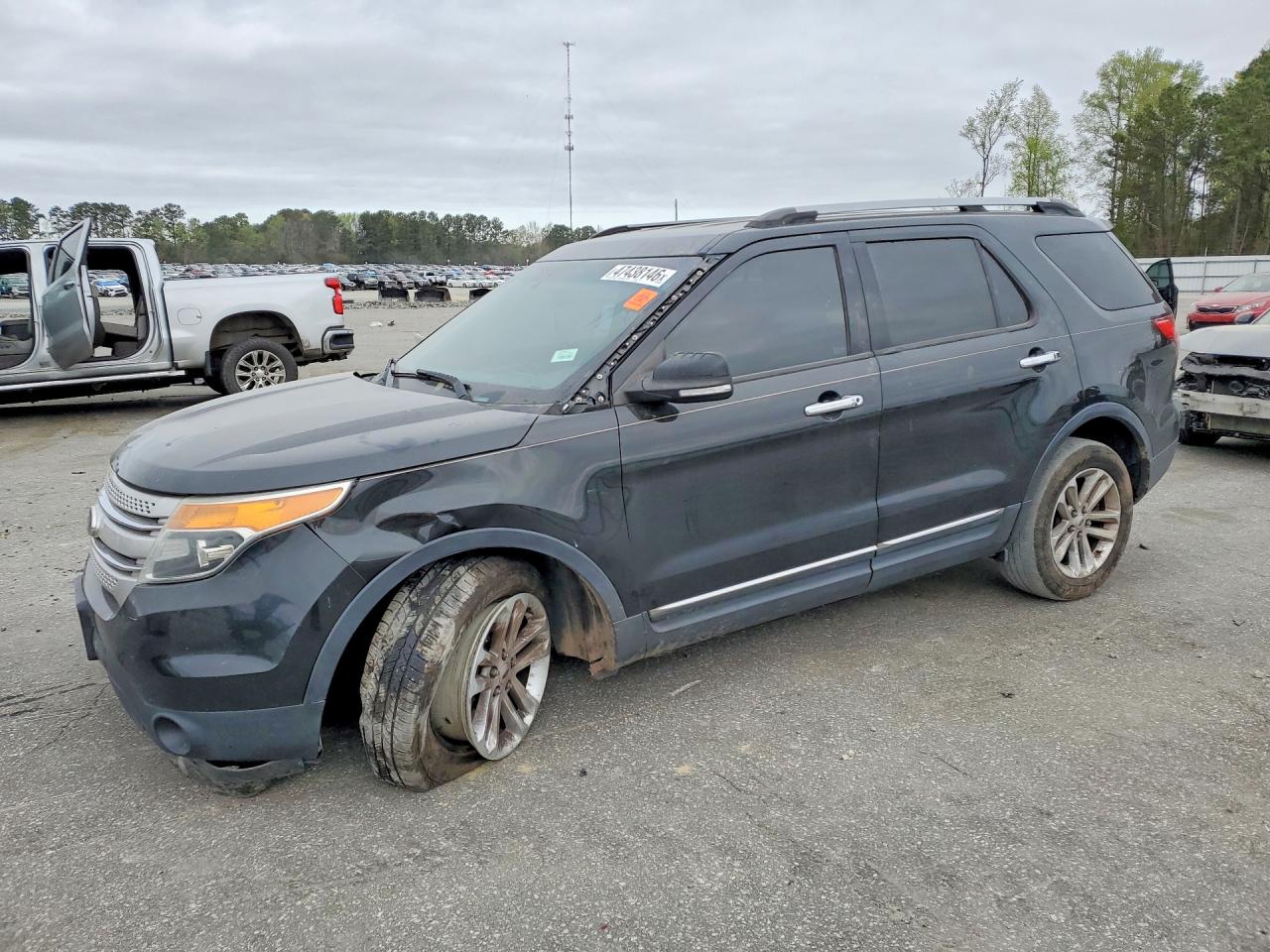Salvage Ford Explorer Image