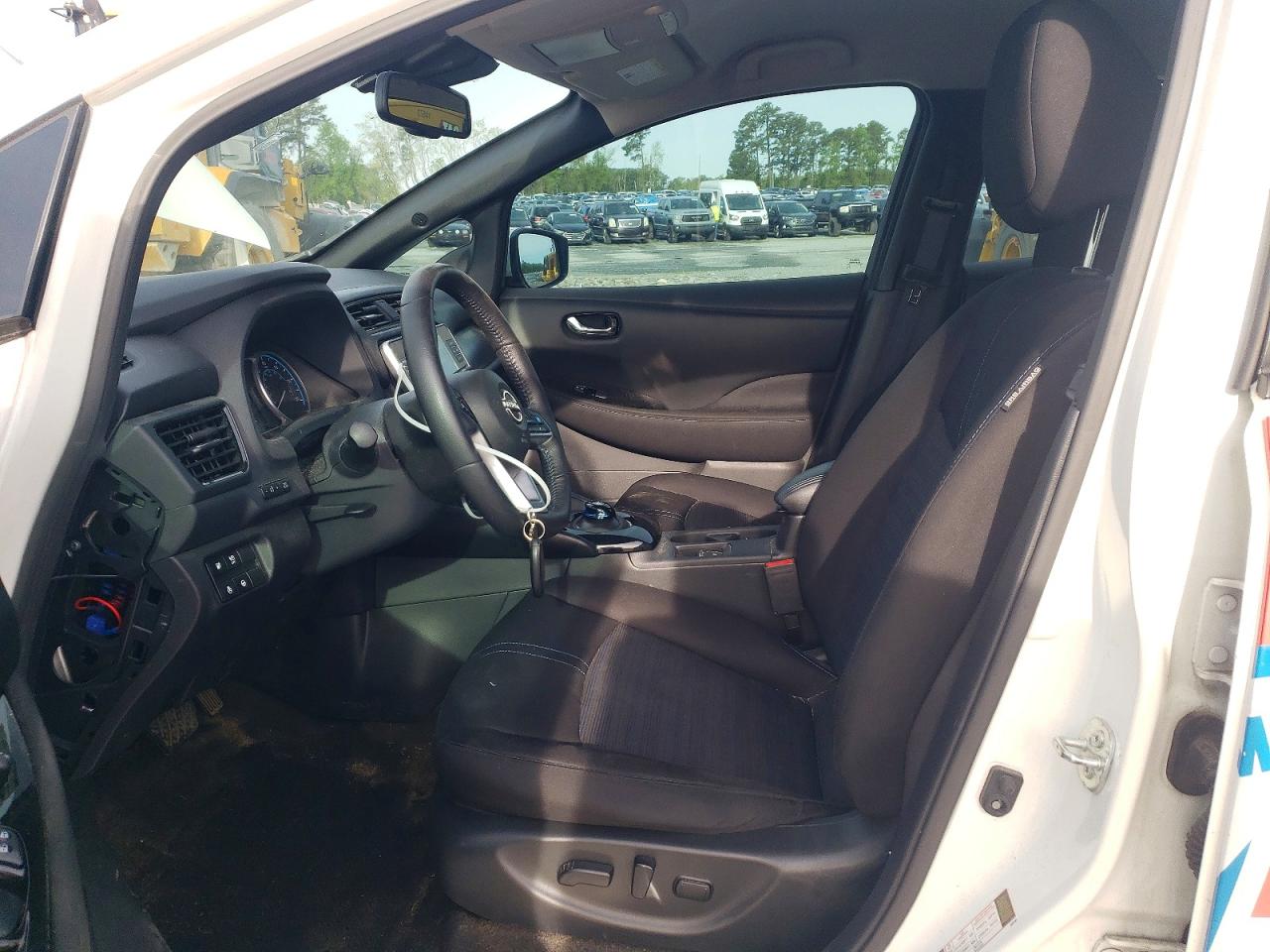Nissan LEAF Sv Plus