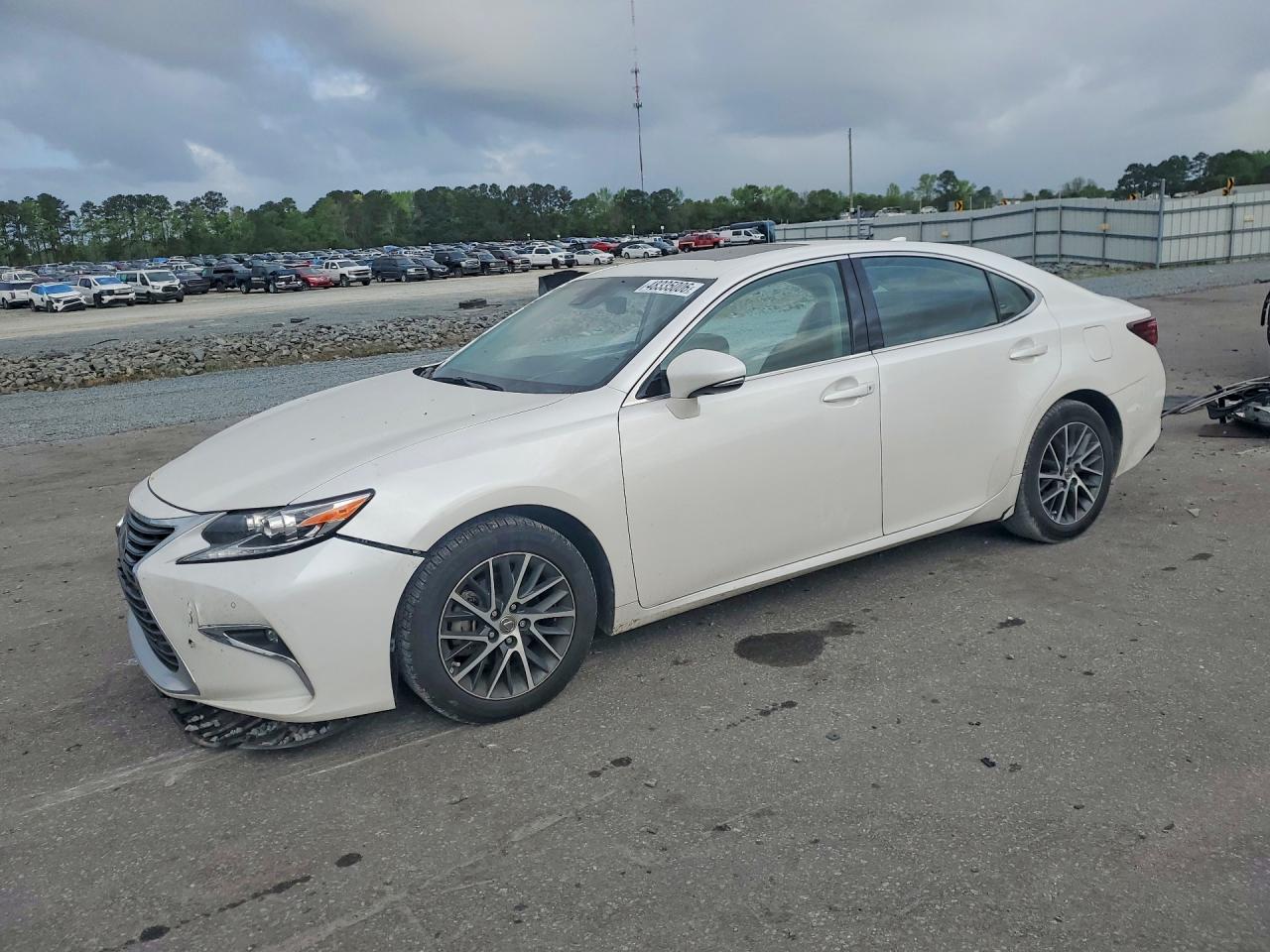 Salvage Lexus Es Image
