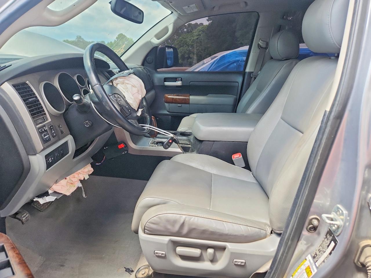 Toyota Tundra Crewmax Limited