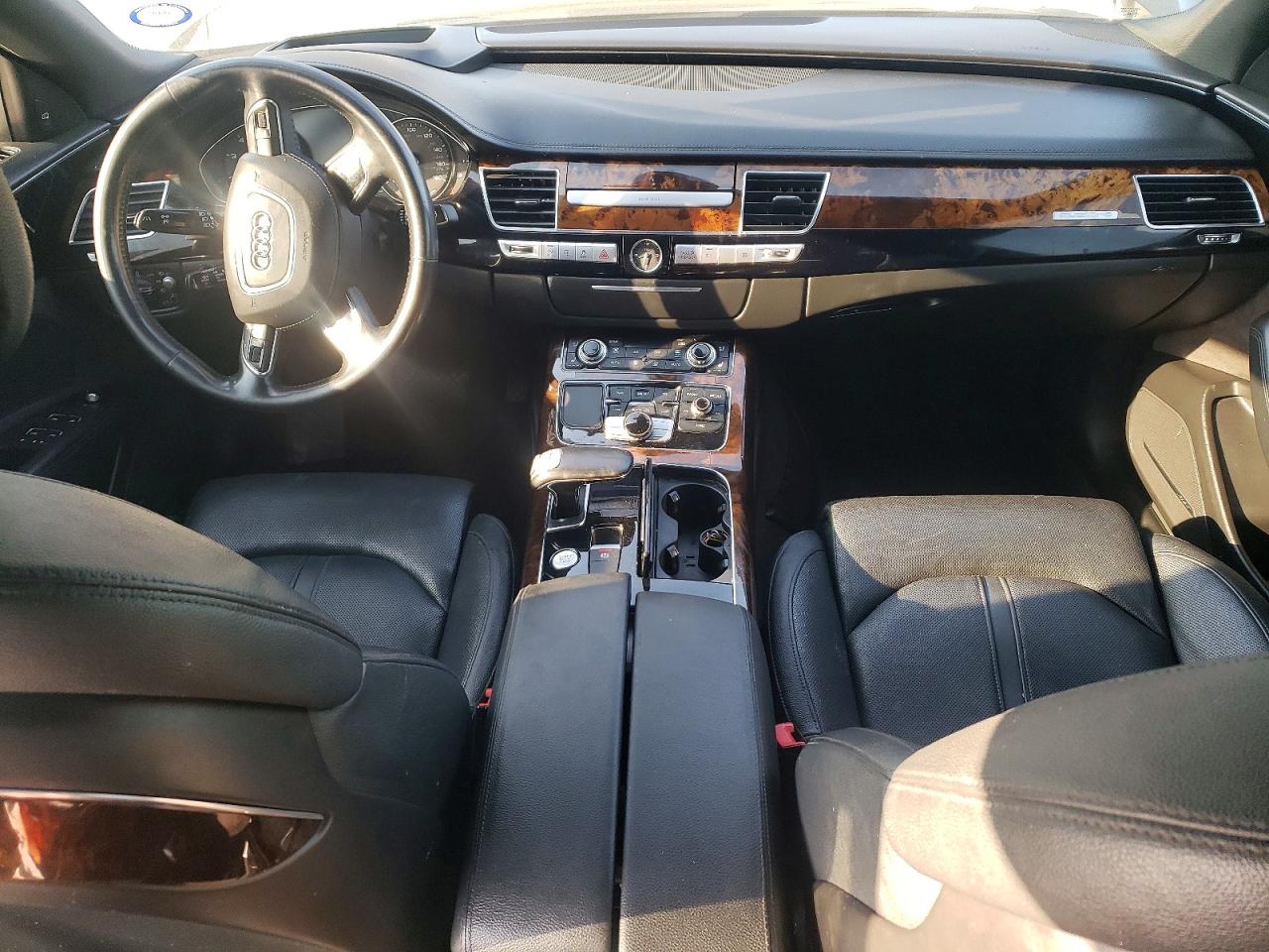 Audi A8 L Quattro
