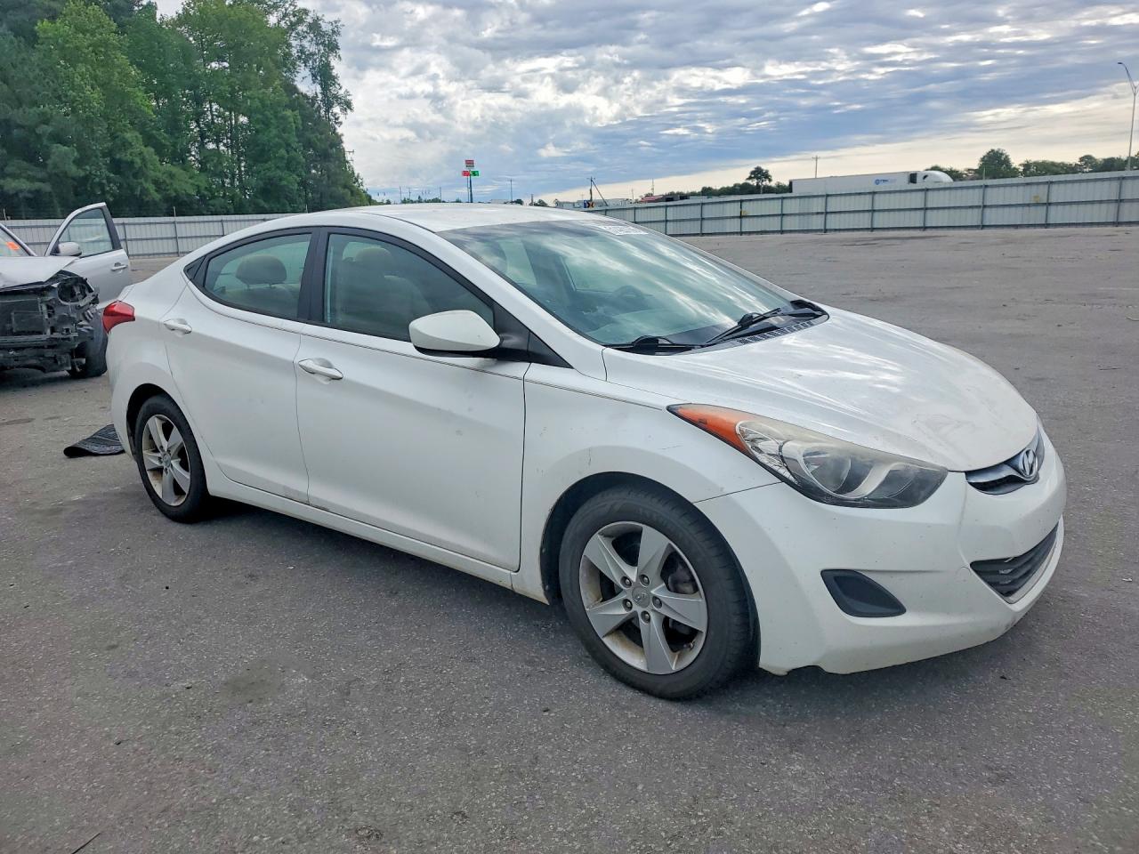 Hyundai ELANTRA Gls