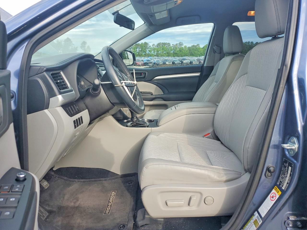 Toyota Highlander Le Plus