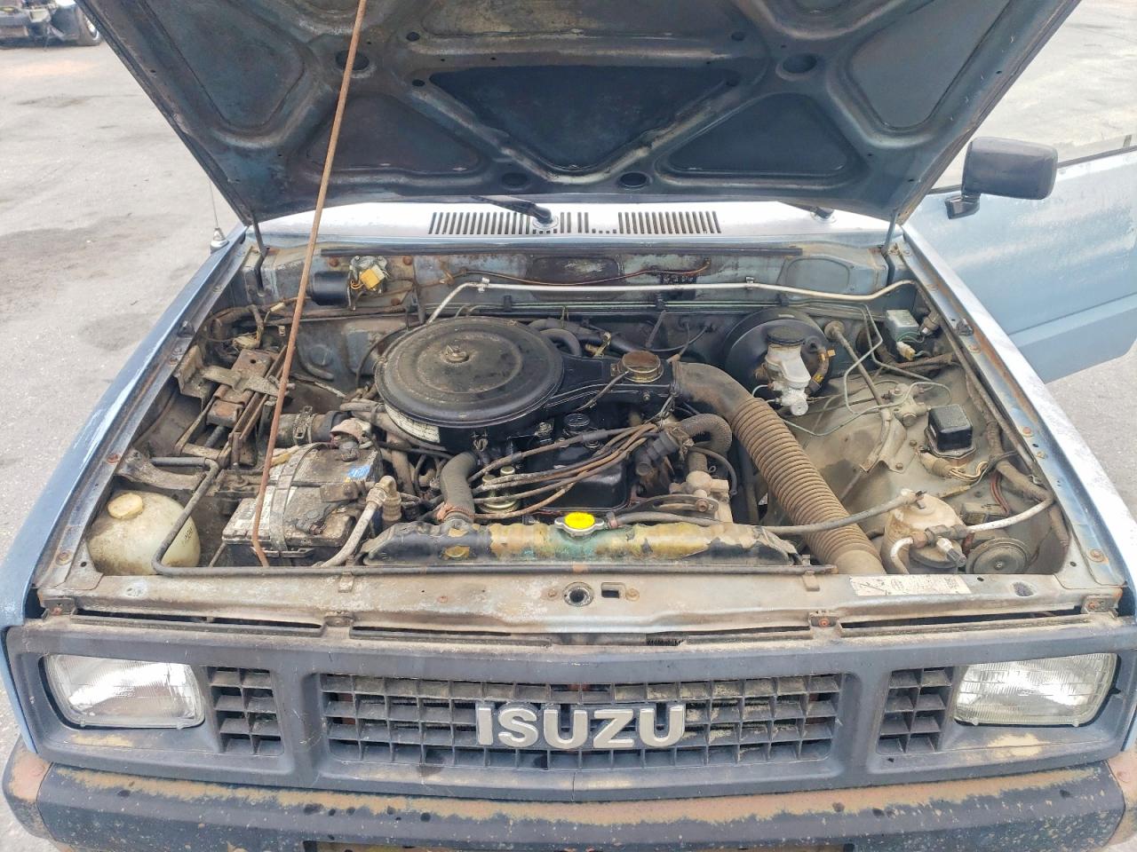 Isuzu Small Pu