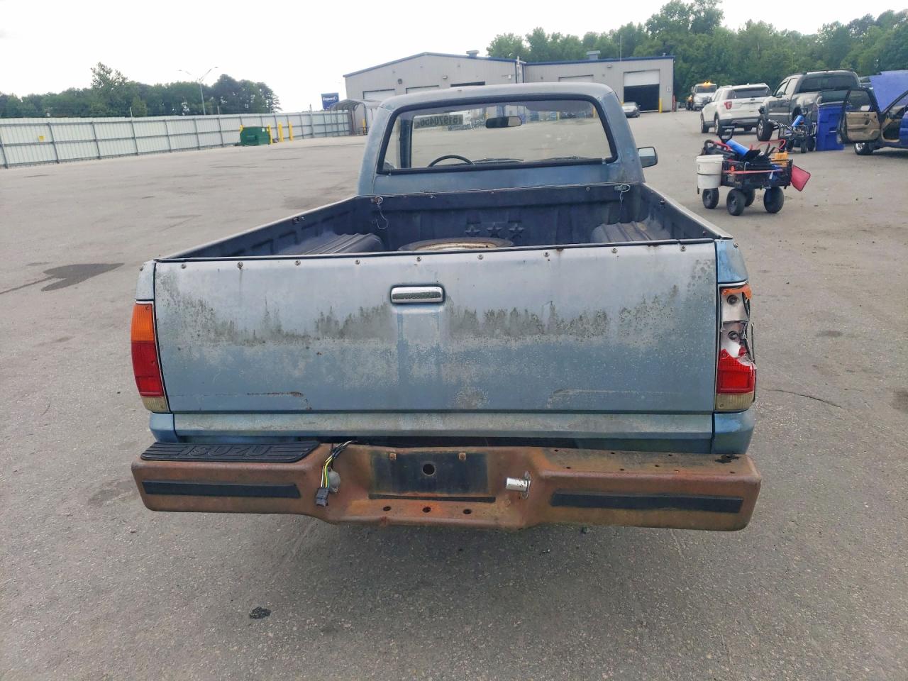 Isuzu Small Pu