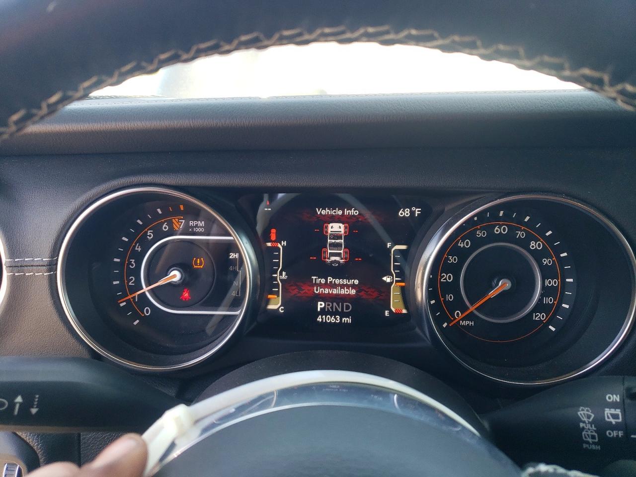 Jeep Wrangler Sahara