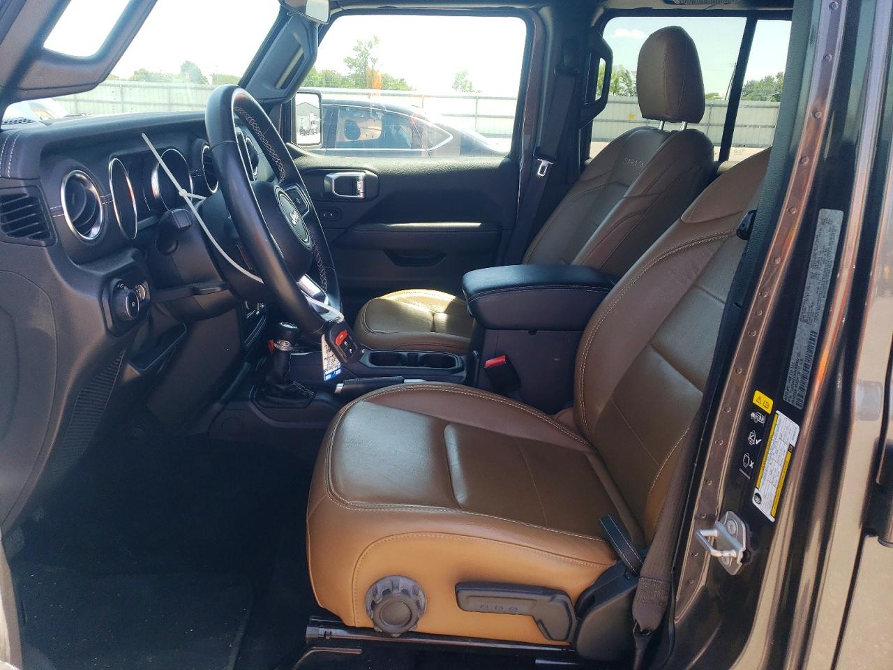 Jeep Wrangler Sahara