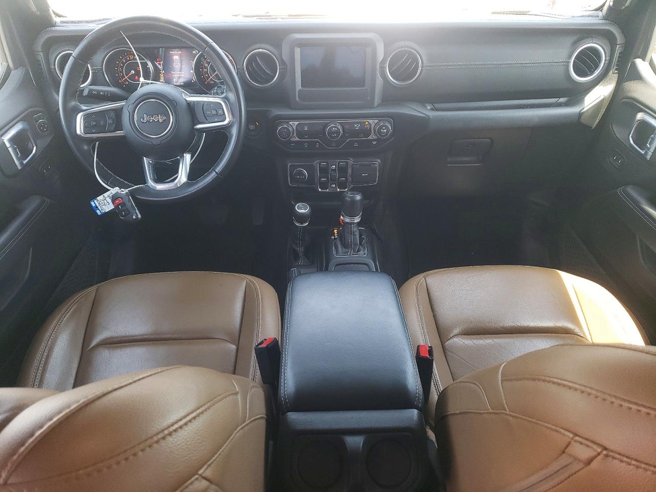 Jeep Wrangler Sahara