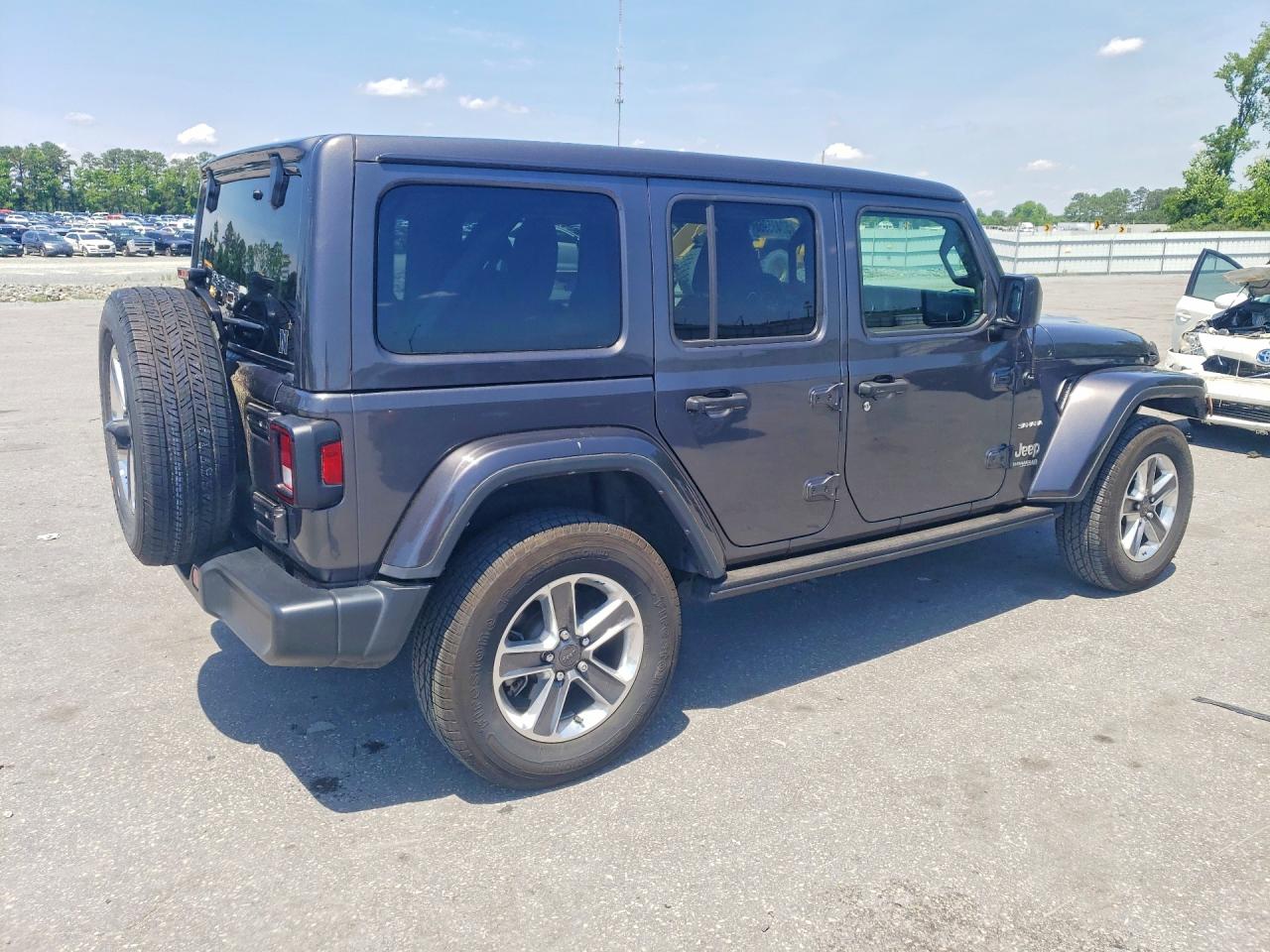 Jeep Wrangler Sahara