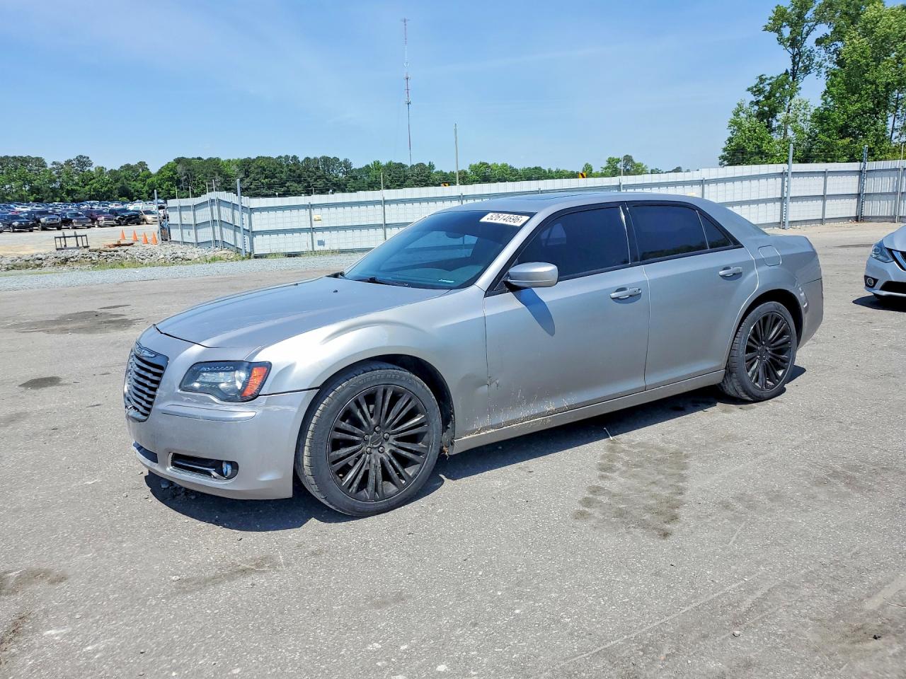 Salvage Chrysler 300 Image