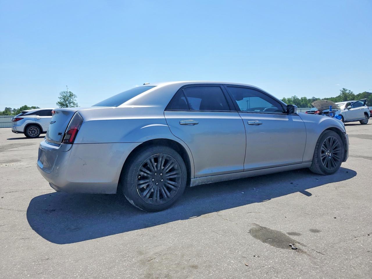 Chrysler 300 S